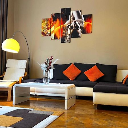 A54: Charming Apartment In The Ruin Bar District Budapest Exterior foto